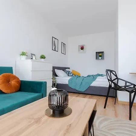 Metro Wilanowska Z Dostepem Do Basenu I Silowni 华沙