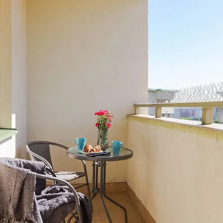 Metro Wilanowska Z Dostepem Do Basenu I Silowni