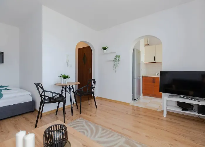 Apartment Metro Wilanowska Z Dostepem Do Basenu I Silowni *