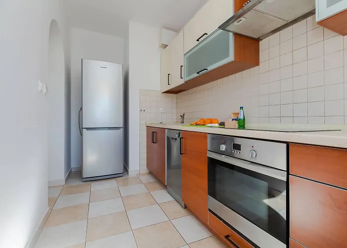 Metro Wilanowska Z Dostepem Do Basenu I Silowni Apartment