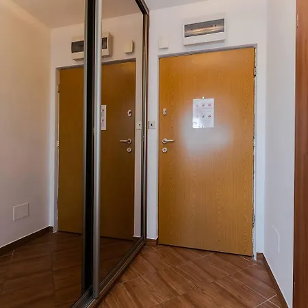 Apartament Metro Wilanowska Z Dostepem Do Basenu I Silowni