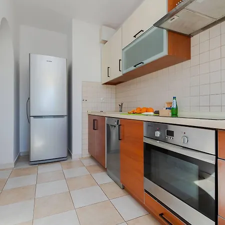 Metro Wilanowska Z Dostepem Do Basenu I Silowni Apartment