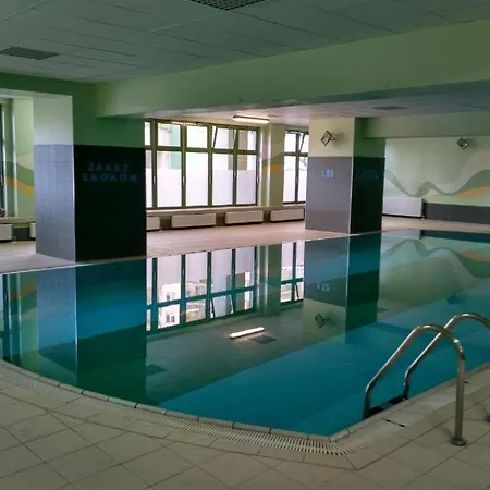 Metro Wilanowska Z Dostepem Do Basenu I Silowni Апартаменты